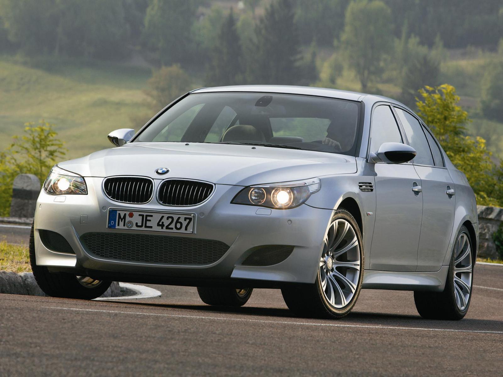 Шт м5. BMW 5 e60. BMW m5 60 e60. BMW m5 e60 2004. БМВ м5 е60.